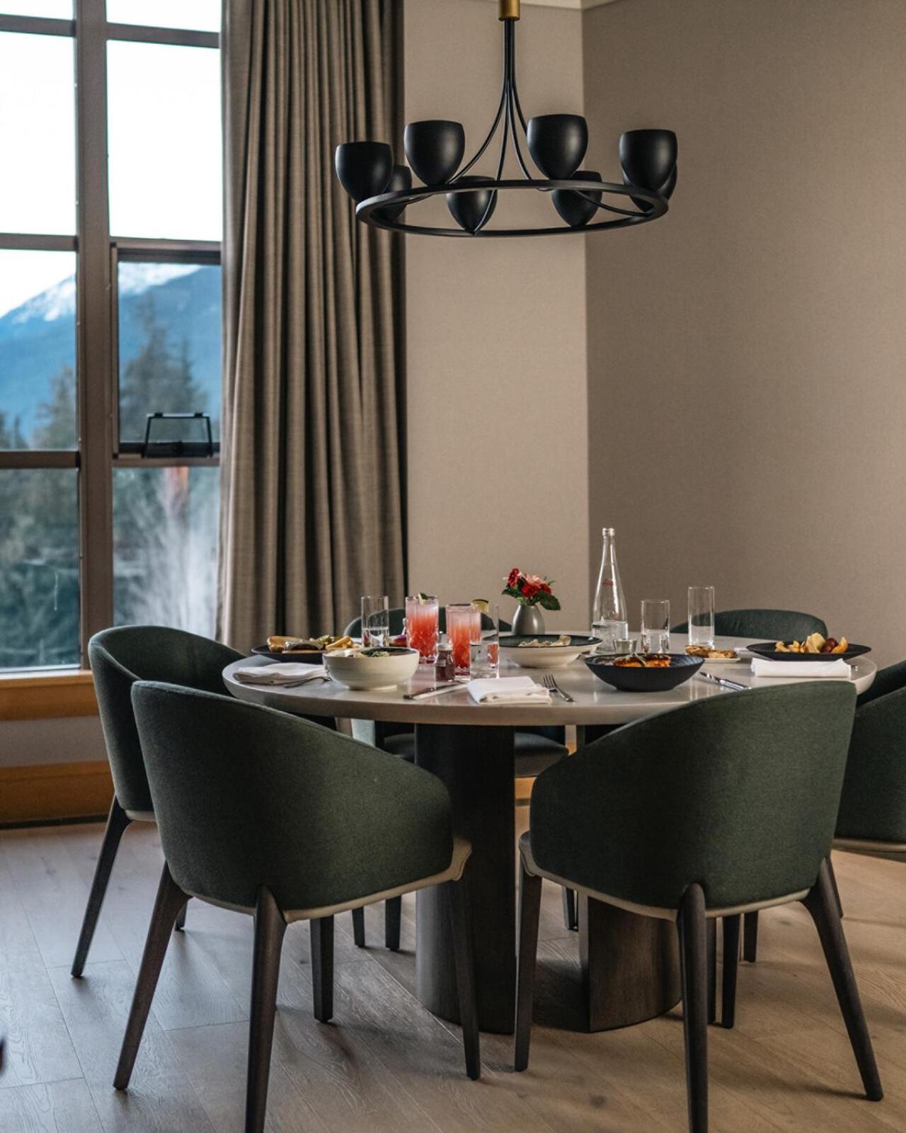 Four Seasons Resort Whistler Eksteriør bilde