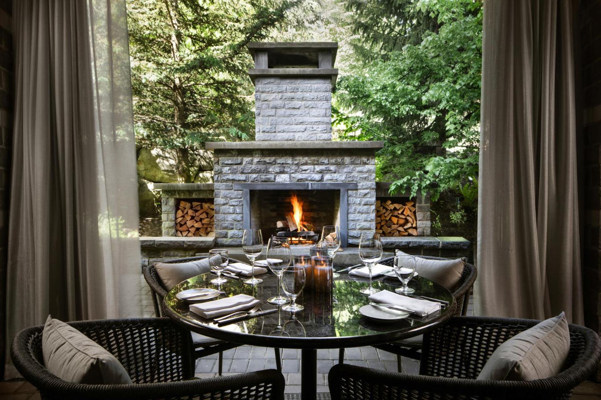Four Seasons Resort Whistler Eksteriør bilde